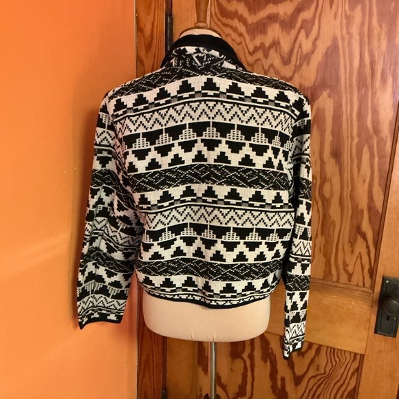 Vtg 90s New Identity southwestern tapestry cropped jacket - Picture 7 of 7